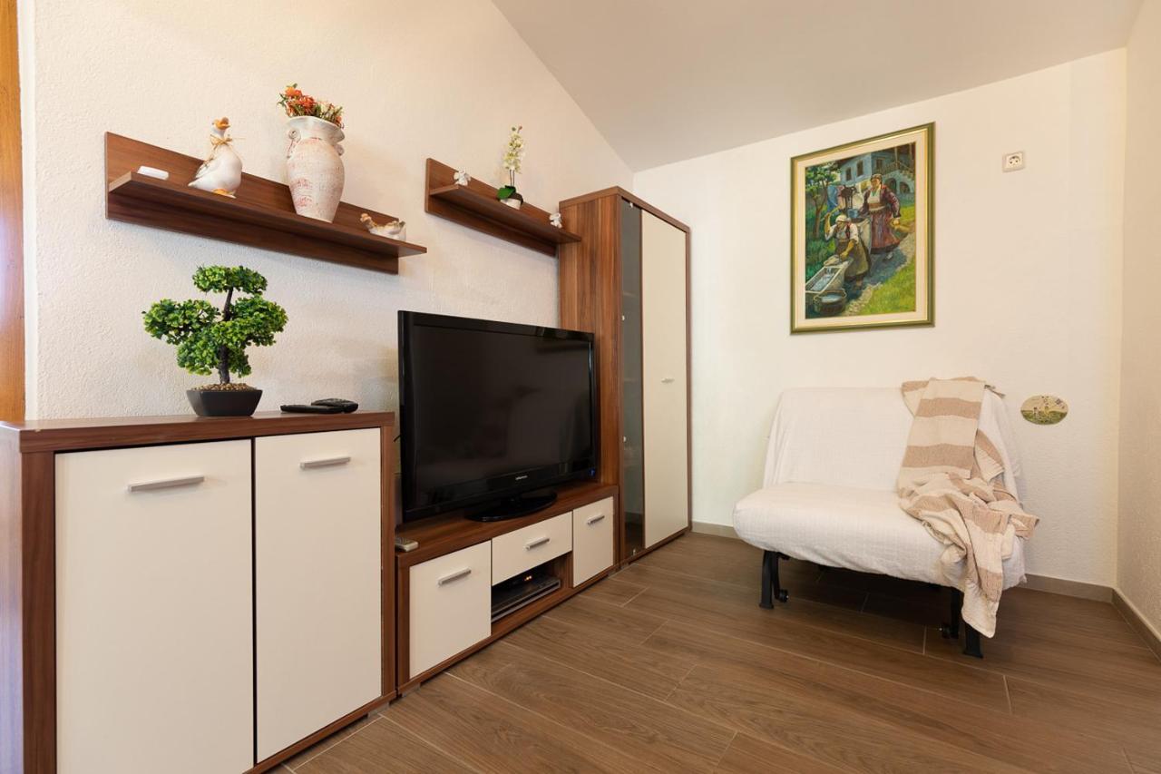Holiday House Hana Rovinj Luaran gambar