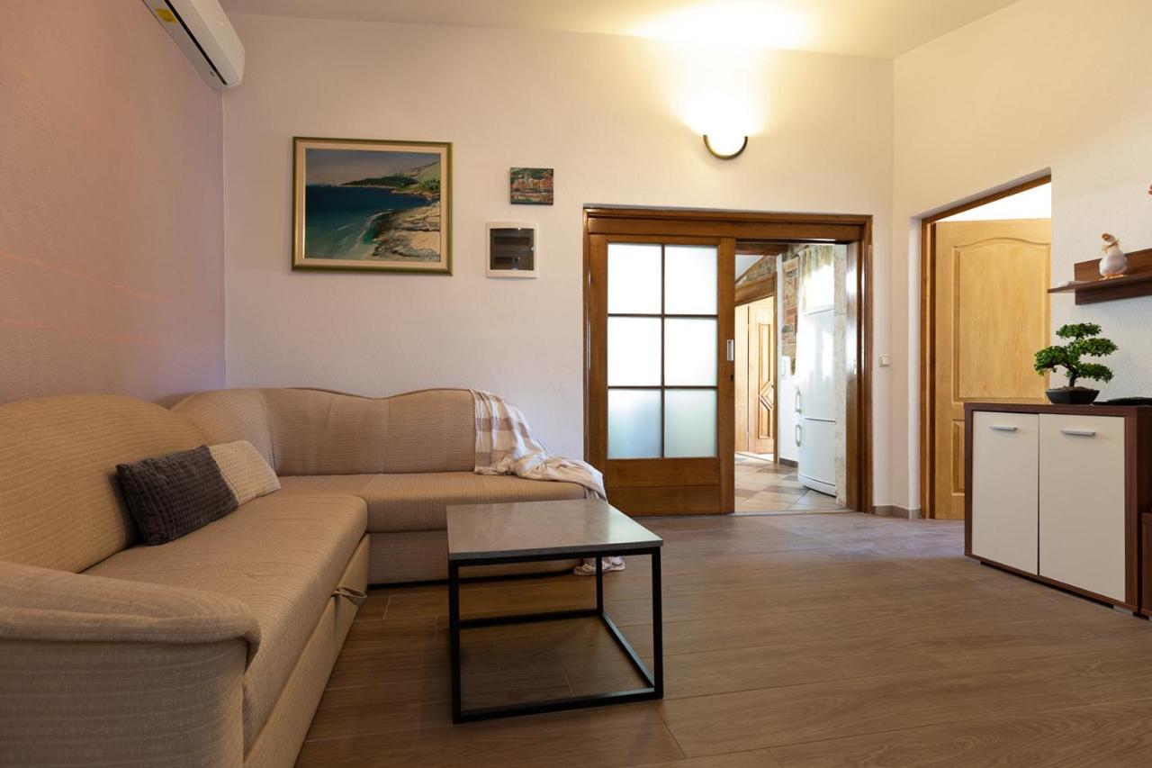 Holiday House Hana Rovinj Luaran gambar