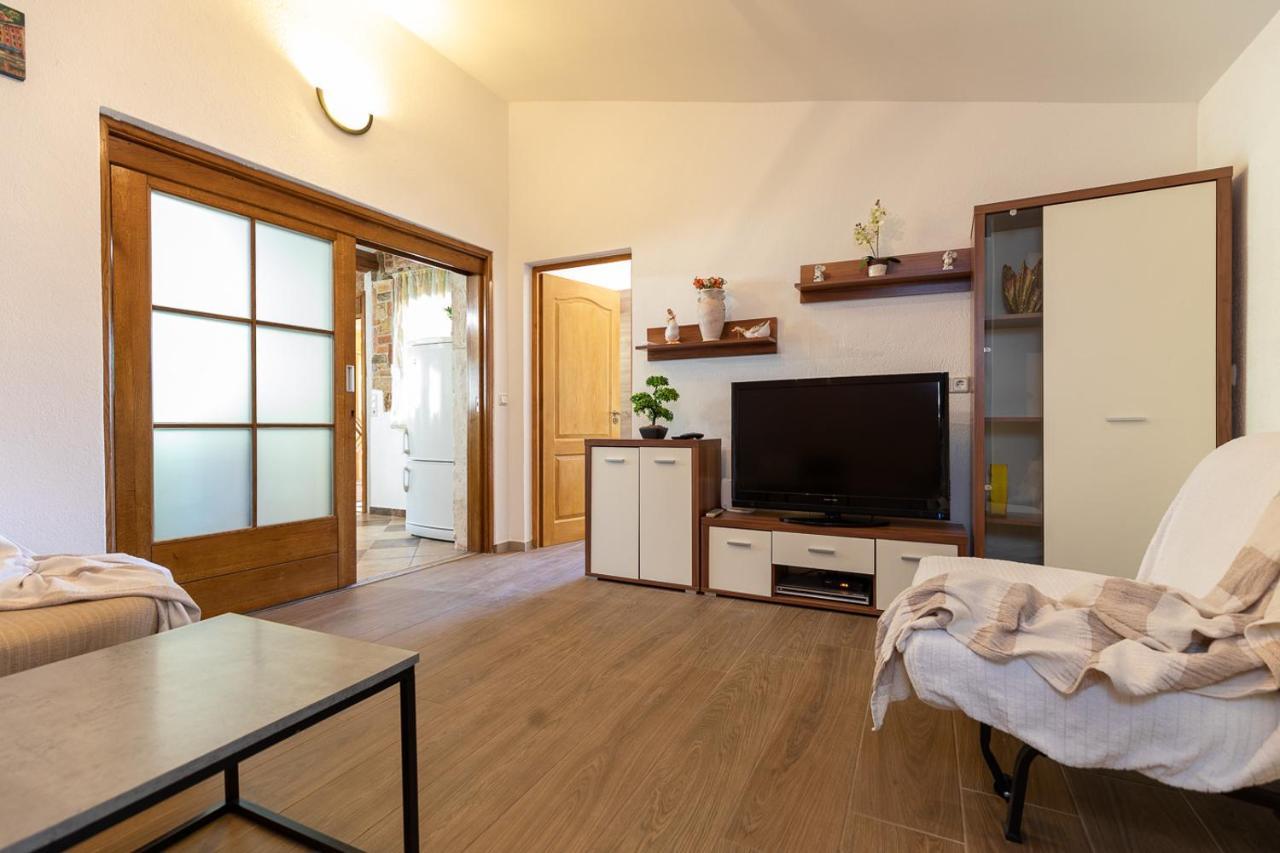 Holiday House Hana Rovinj Luaran gambar