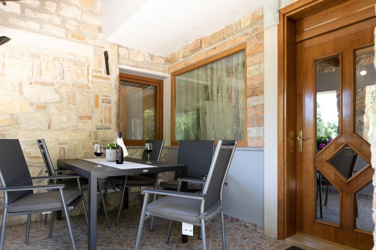 Holiday House Hana Rovinj Luaran gambar